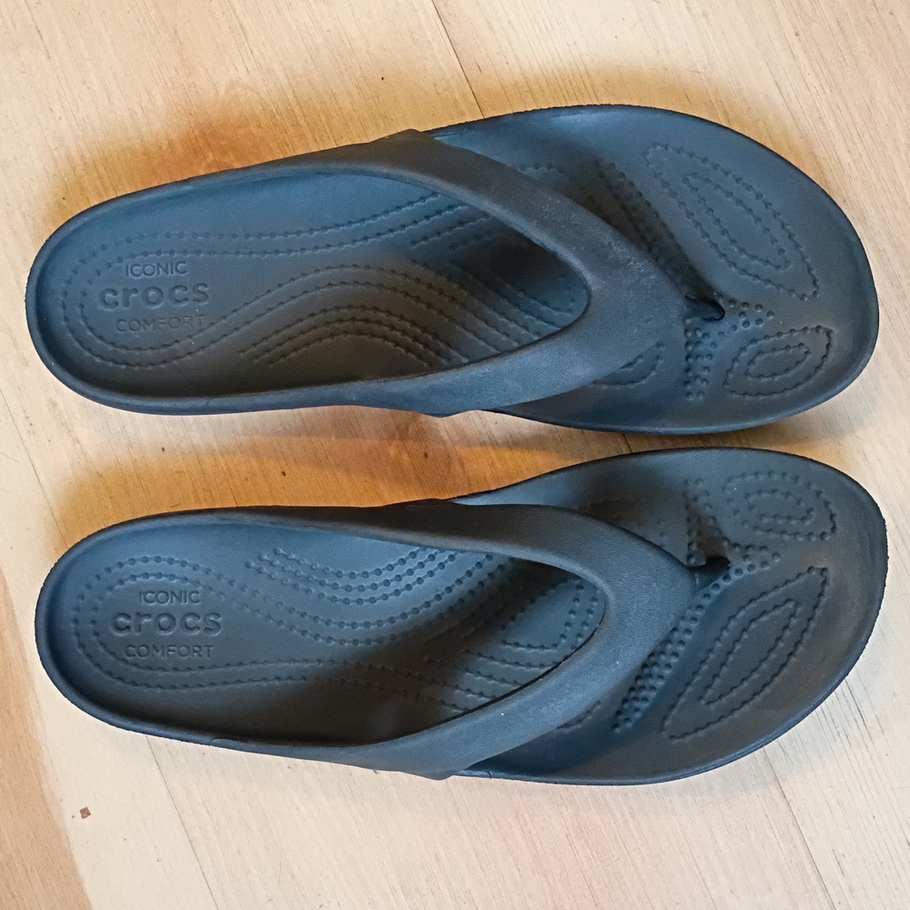 Crocs Women's Black Flip Flops - Picture 3 of 6